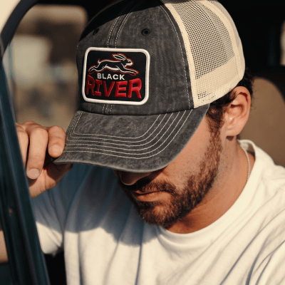 Czapka z daszkiem - Black River Hare Washed Trucker (czarny/kremowy)