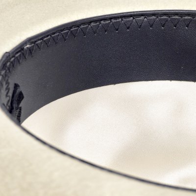 Kapelusze - Gårda Everett Fedora (biały)