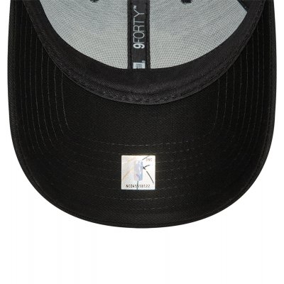 Czapka - New Era Metallic Badge 940 Los Angeles Lakers (czarny)